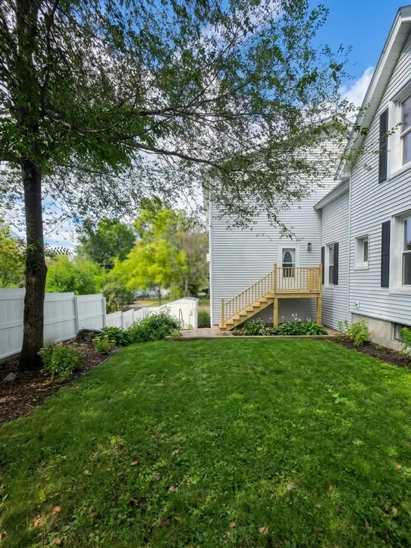 627 Locust ST, Hudson, WI 54016