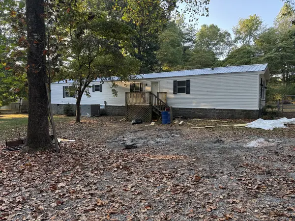 19049 Emmas Way, Bon Aqua, TN 37025