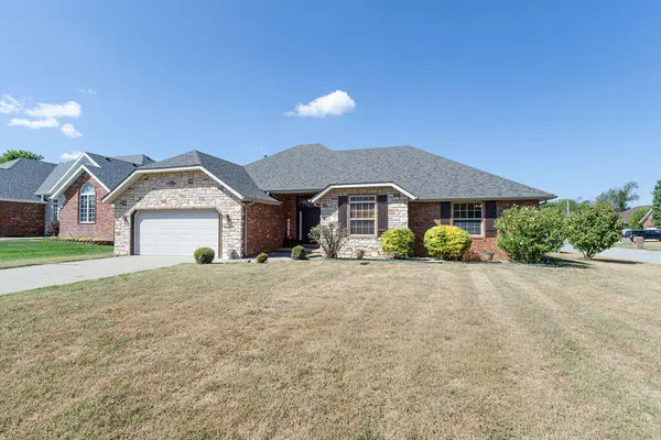 3779 N Ashbury DR, Springfield, MO 65803
