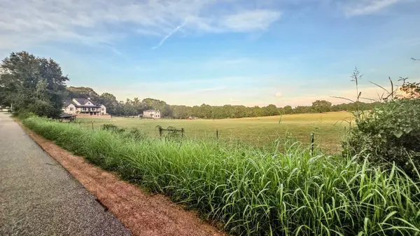 138 Country Oak Road, Chesnee, SC 29323