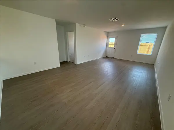 240 Mets WAY, Hutto, TX 78634