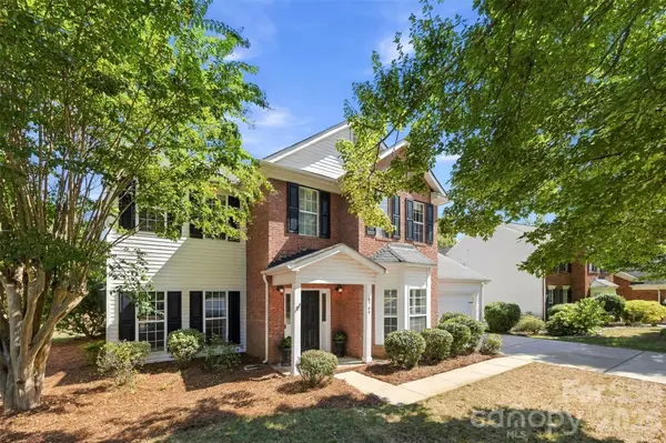 8709 Ellington Park DR, Charlotte, NC 28277