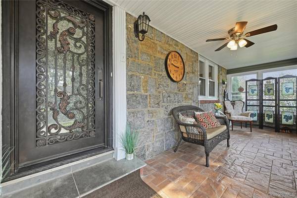 630 9th ST, Garden City South, NY 11552