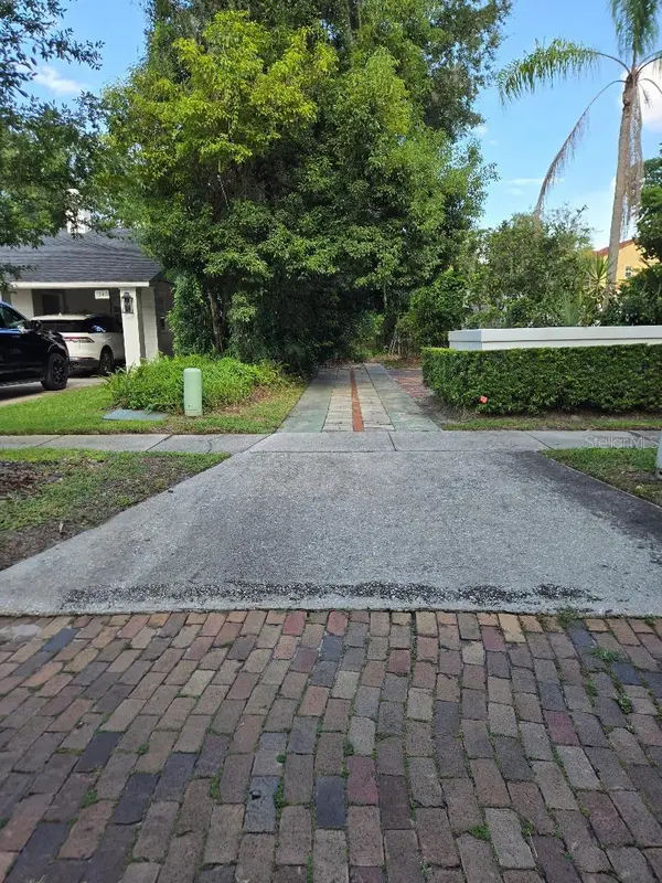 1421 CHESTNUT AVE, Winter Park, FL 32789