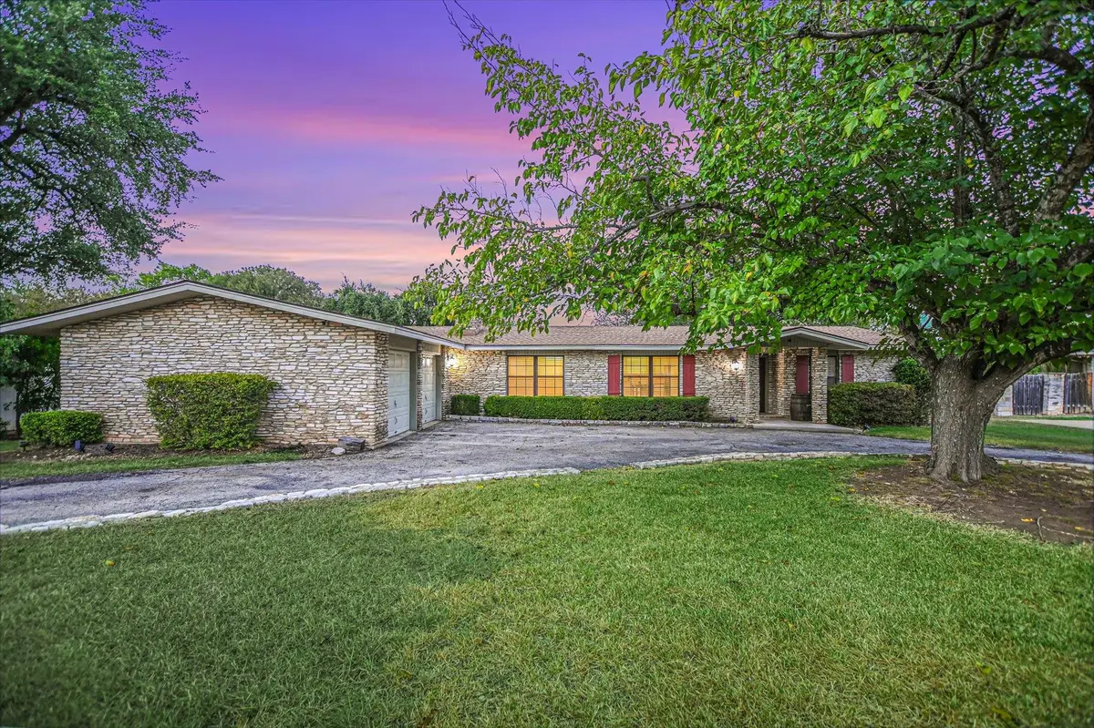 1004 Biscayne CV SW, Lakeway, TX 78734