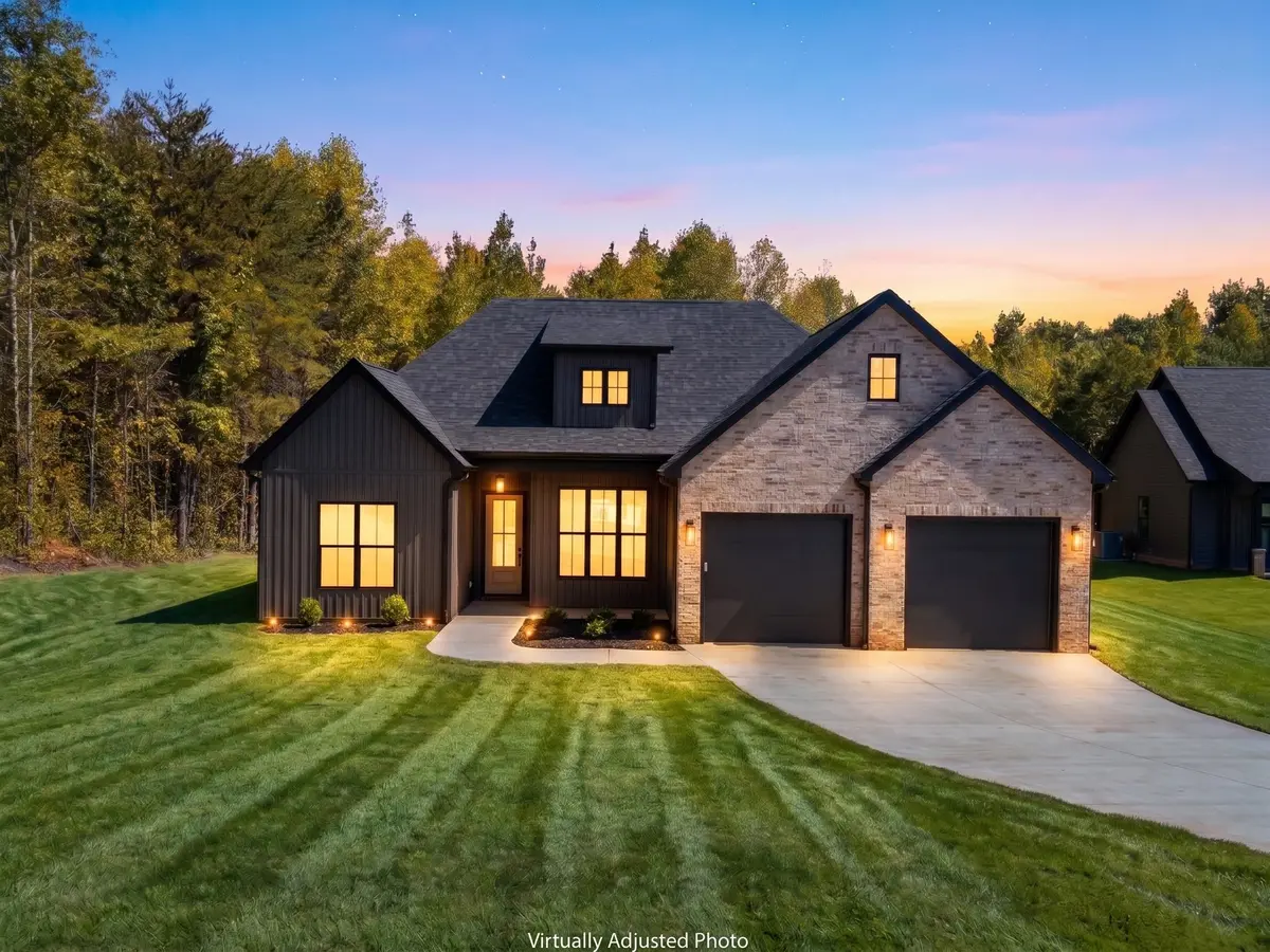 8632 Parris Bridge RD, Chesnee, SC 29323