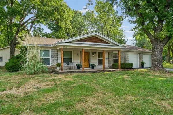 6100 W 88th ST, Overland Park, KS 66207