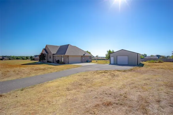 2285 County Road 1311, Blanchard, OK 73010