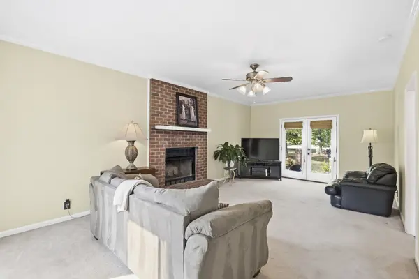 7305 River Park Dr, Nashville, TN 37221