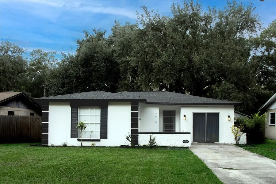 7413 LAKESHORE DR, Tampa, FL 33604