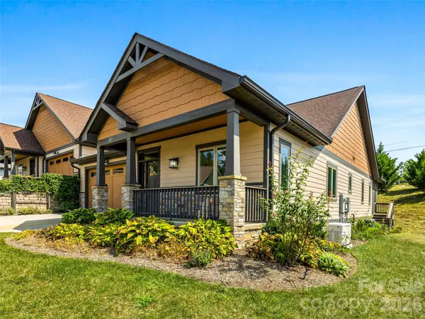 207 Sports Village DR, Hendersonville, NC 28739