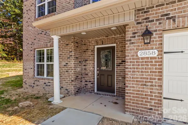 2858 Eland DR, Winston Salem, NC 27127