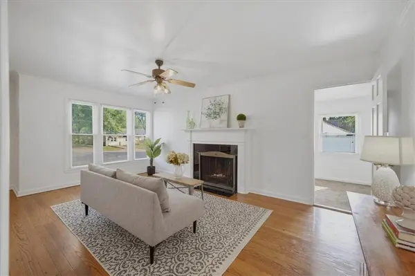 27 E 85th ST, Kansas City, MO 64114