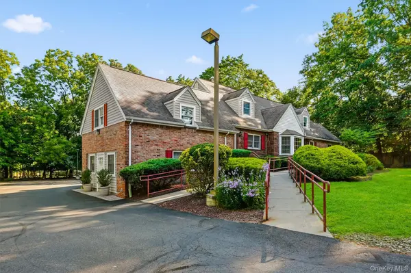 18 Laurel RD, New City, NY 10956