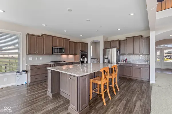 7213 Birch Hall CIR, Indianapolis, IN 46259