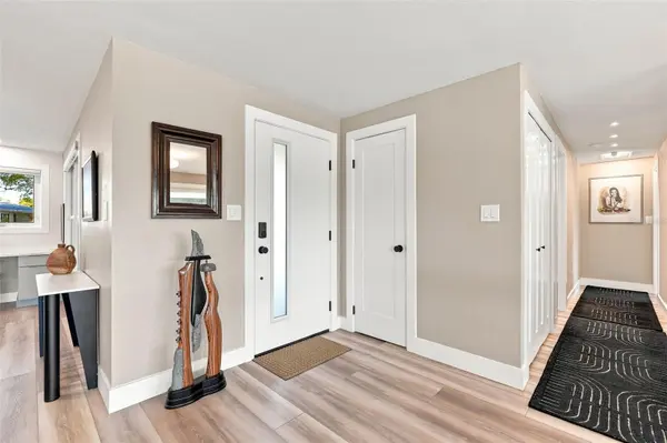 2303 CONSTITUTION BLVD, Sarasota, FL 34231