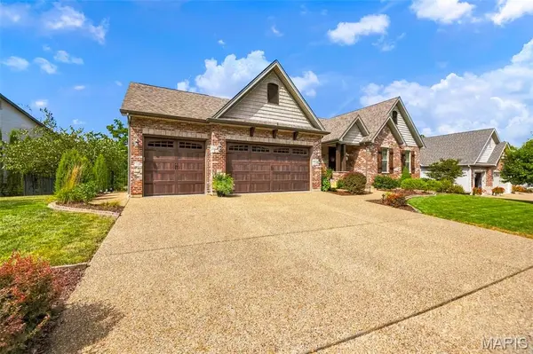 423 Cottage Grove DR, Wentzville, MO 63385