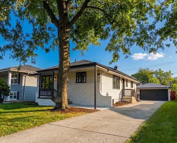 17835 Ridgewood AVE, Lansing, IL 60438