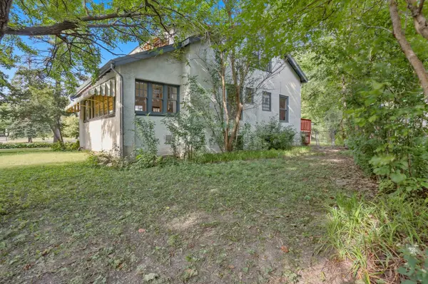 277 Nuttall RD, Riverside, IL 60546