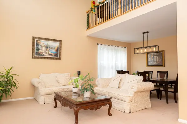 3042 Shetland LN, Montgomery, IL 60538