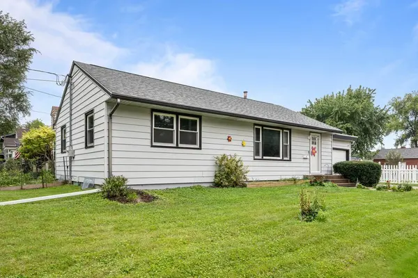 5324 10TH AVE, Moline, IL 61265