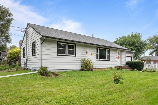 5324 10TH AVE, Moline, IL 61265