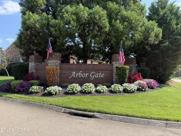 1745 Bonnie Roach Lane, Knoxville, TN 37922