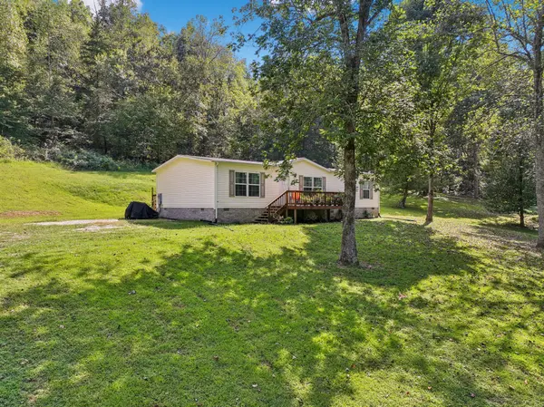 112 Austin Hollow Rd, Pleasant Shade, TN 37145