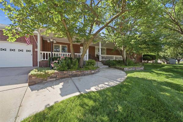 10009 W Lydia Ct, Wichita, KS 67209