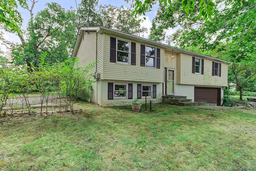 47 Jean DR, Cortlandt Manor, NY 10567