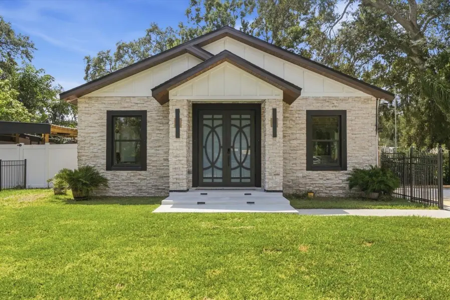 4710 W BAY VIEW AVE, Tampa, FL 33611