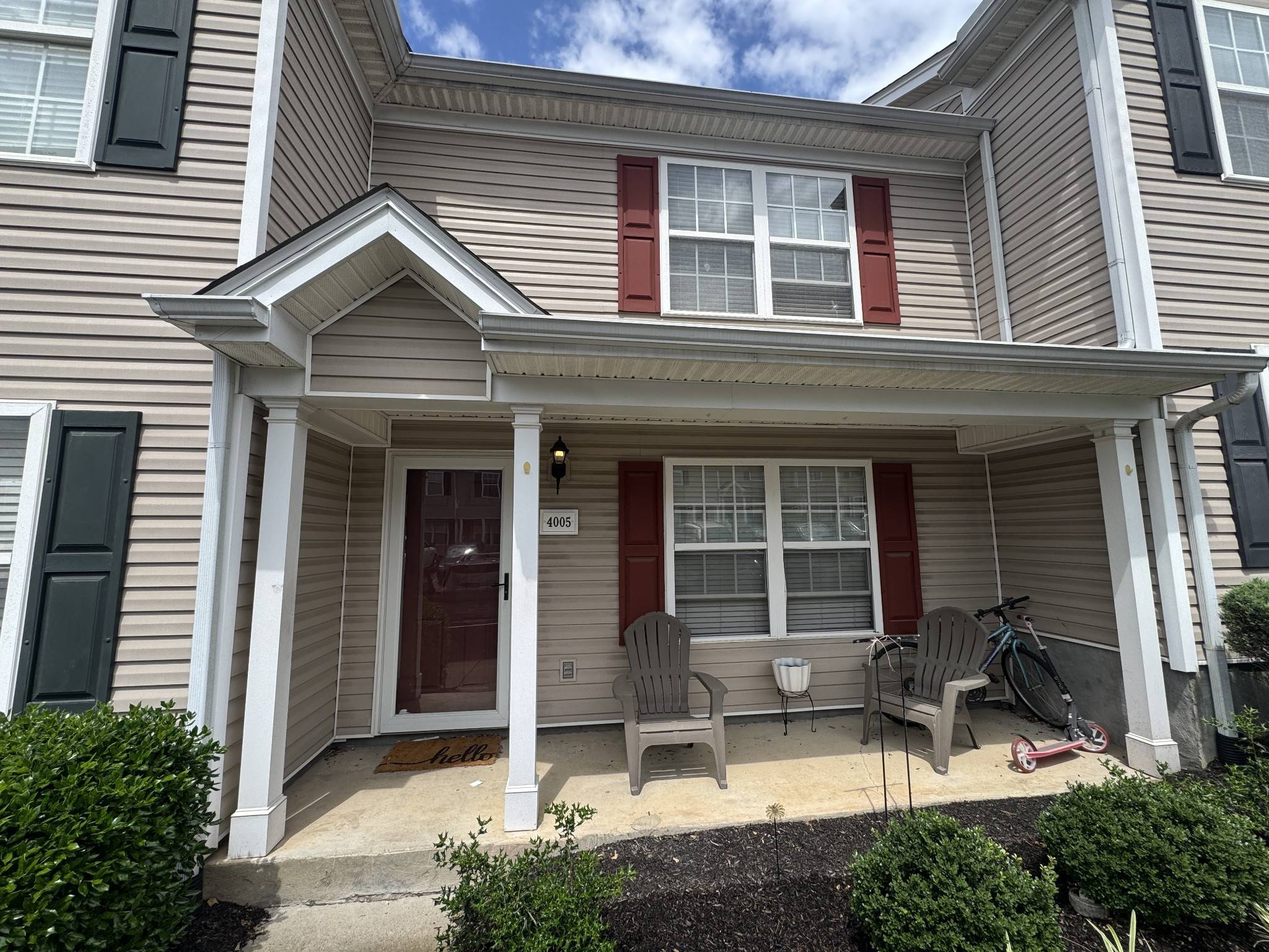 4005 Cody Dr, La Vergne, TN 37086