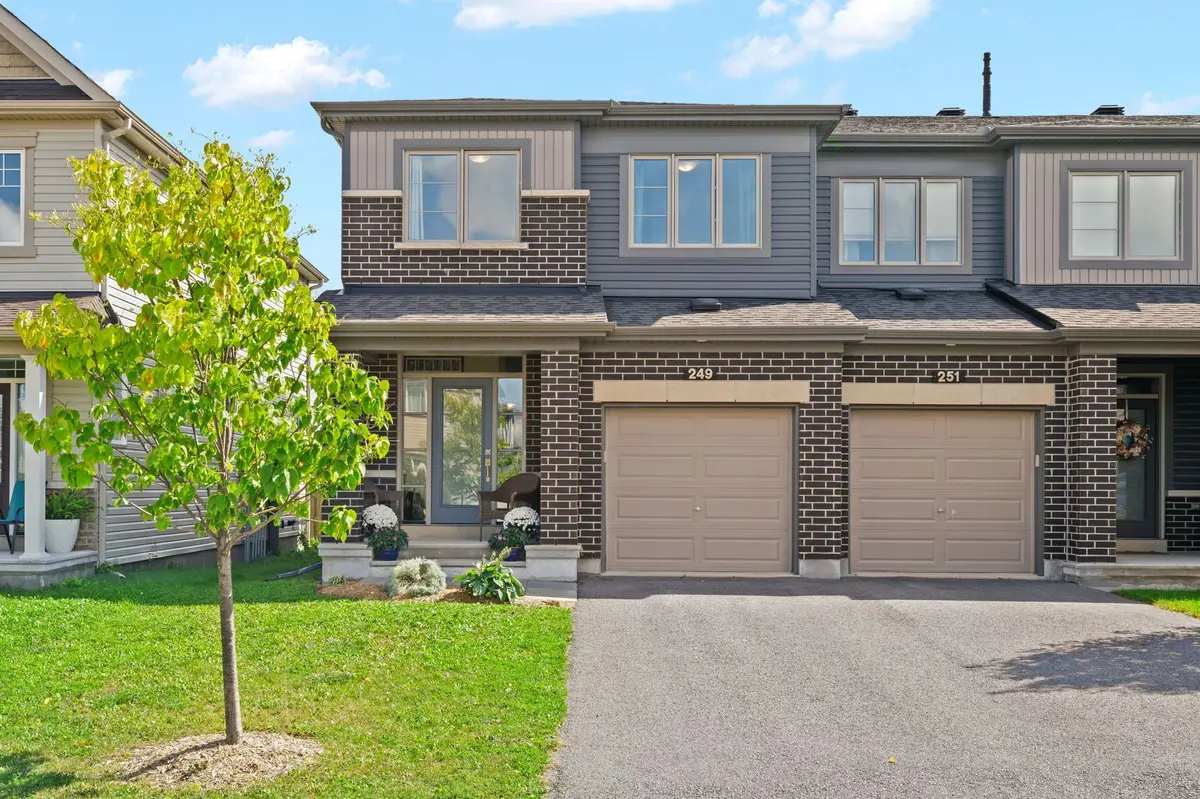 249 Kimpton DR, Stittsville - Munster - Richmond, ON K2S 2H9