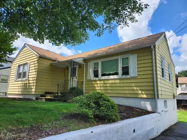 11 Bullens Ave, Wayne Twp., NJ 07470