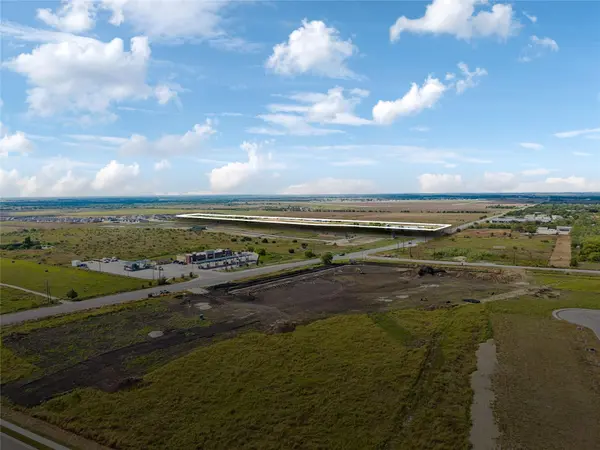 158 Stockmen LN, Maxwell, TX 78656
