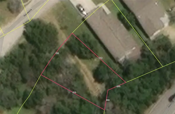 21 Wood GLN, Wimberley, TX 78676
