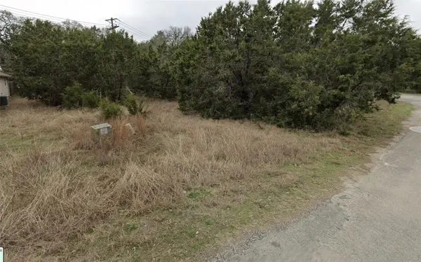 21 Wood GLN, Wimberley, TX 78676