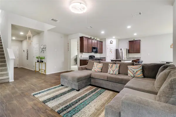 33 Bent Trail LN, Georgetown, TX 78628