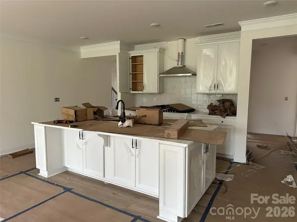 2211 Tabor RD, Sherrills Ford, NC 28673