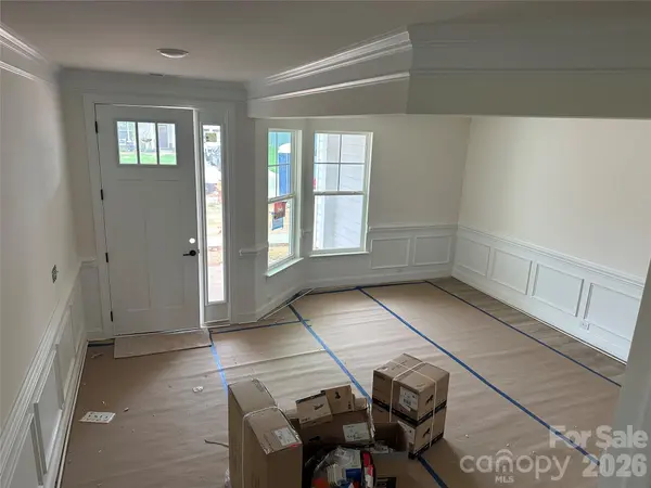2211 Tabor RD, Sherrills Ford, NC 28673