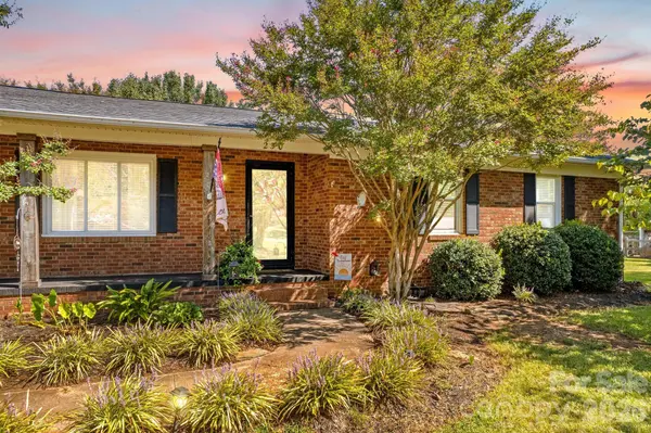 230 E Old Farm RD, Salisbury, NC 28146