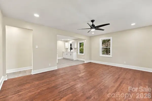 314 Rockyford ST, Morganton, NC 28655