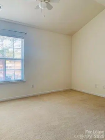11164 Saintsbury PL, Charlotte, NC 28270