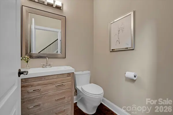 409 Running Horse LN, Waxhaw, NC 28173