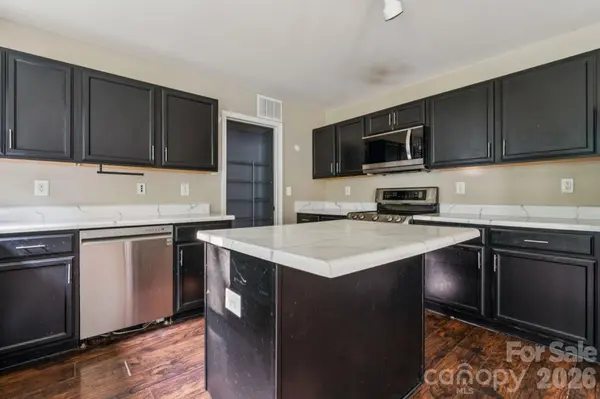107 Berrybeth CIR, China Grove, NC 28023