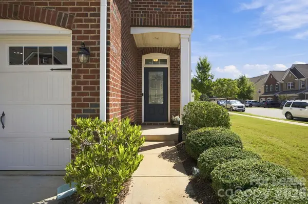 113 Clarendon ST #E, Mooresville, NC 28117