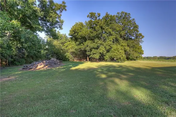 11445 SW 90th ST, Chetopa, KS 67336