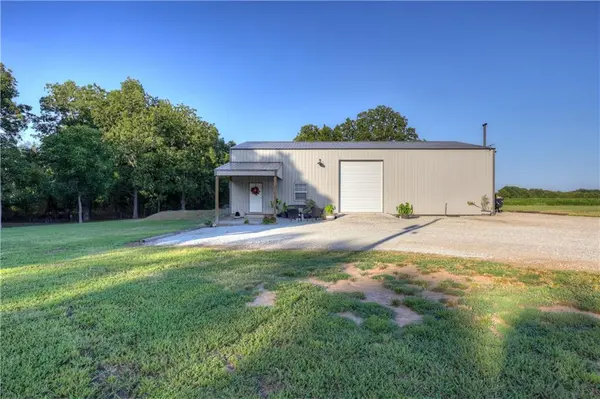 11445 SW 90th ST, Chetopa, KS 67336