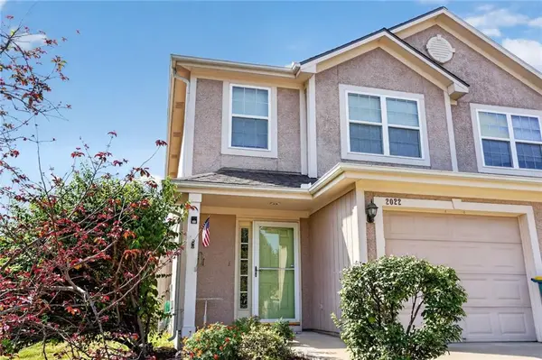 2022 Madison DR, Bonner Springs, KS 66012