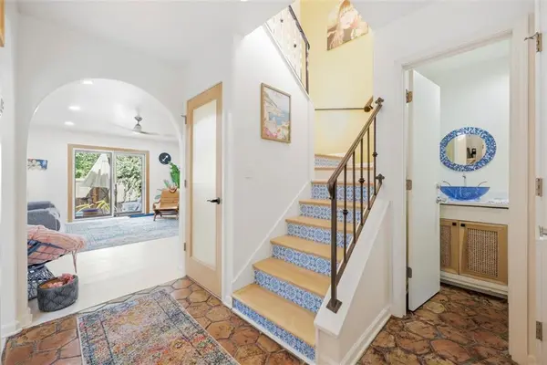 10213 Foster ST, Overland Park, KS 66212